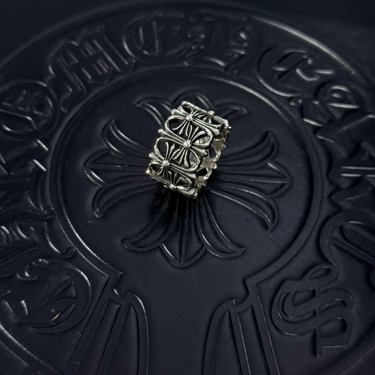Cross Statement Ring in Antique Silver-Tone – Design 03 side detail