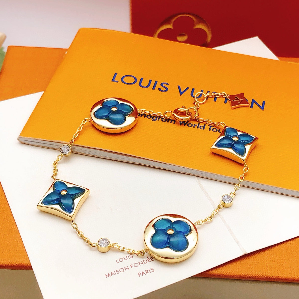 Geometric Emblem Bracelet in Gold-Tone – Blue Detail – Design 003 side detail