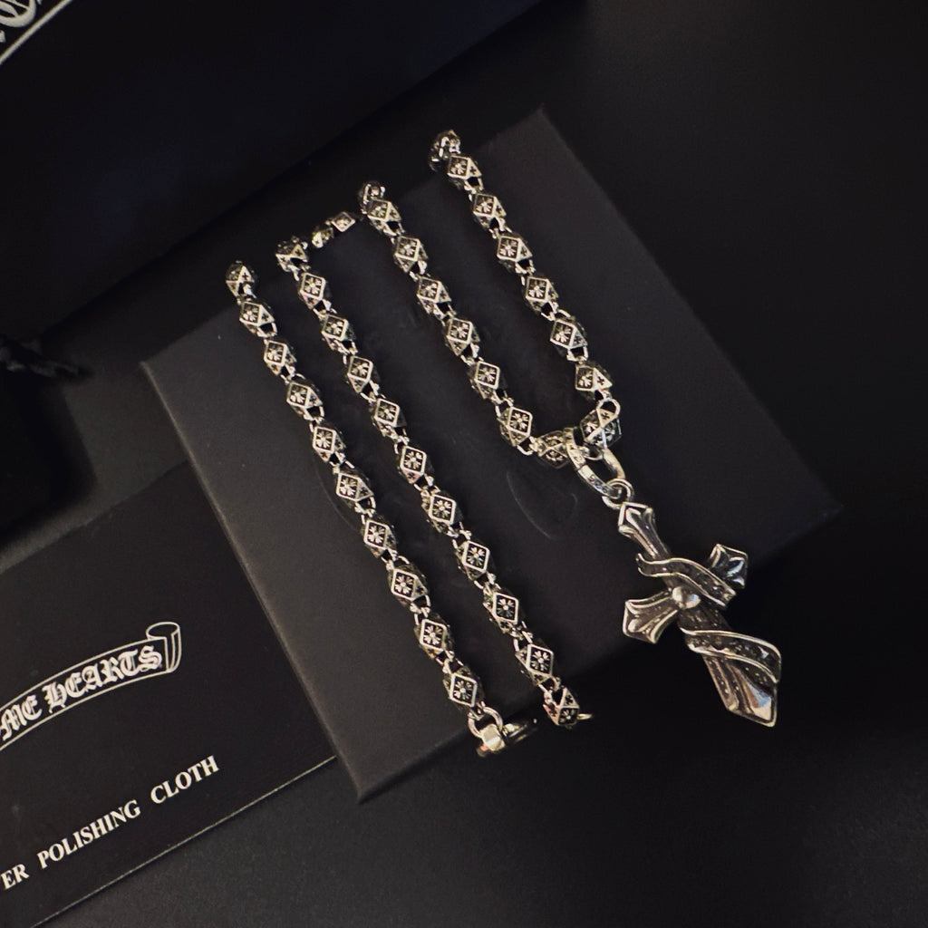 Gothic Emblem Pendant Necklace in Metal-Tone – Design 34 close-up detail