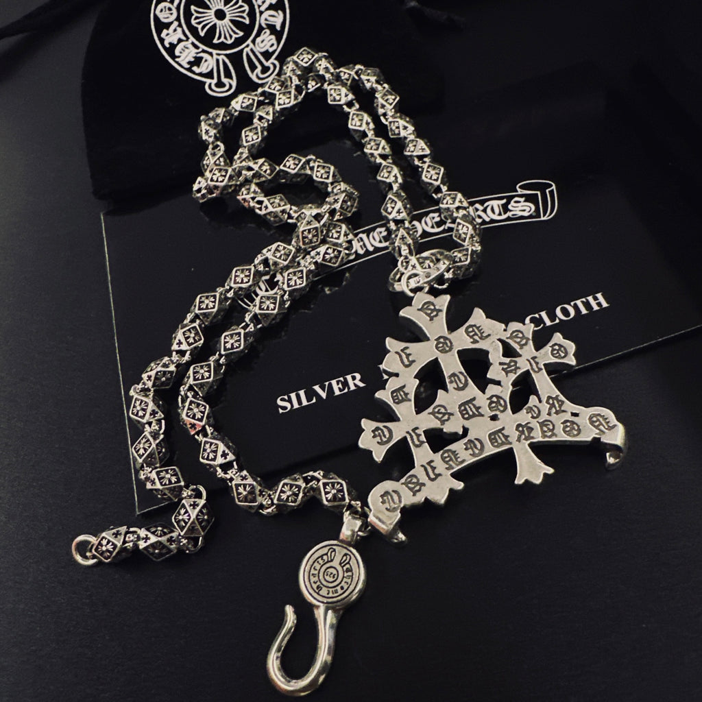 Gothic Emblem Pendant Necklace in Metal-Tone – Design 20 close-up detail