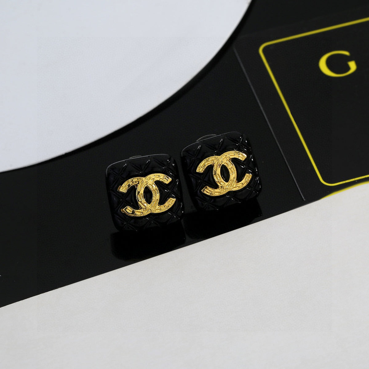 Square Stud Earrings in Gold-Tone – Design 004 close-up detail