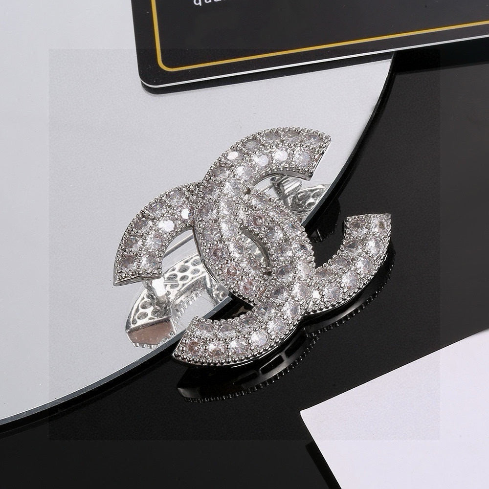 Double-C Emblem Brooch in Gold-Tone – Design 013 front product view
