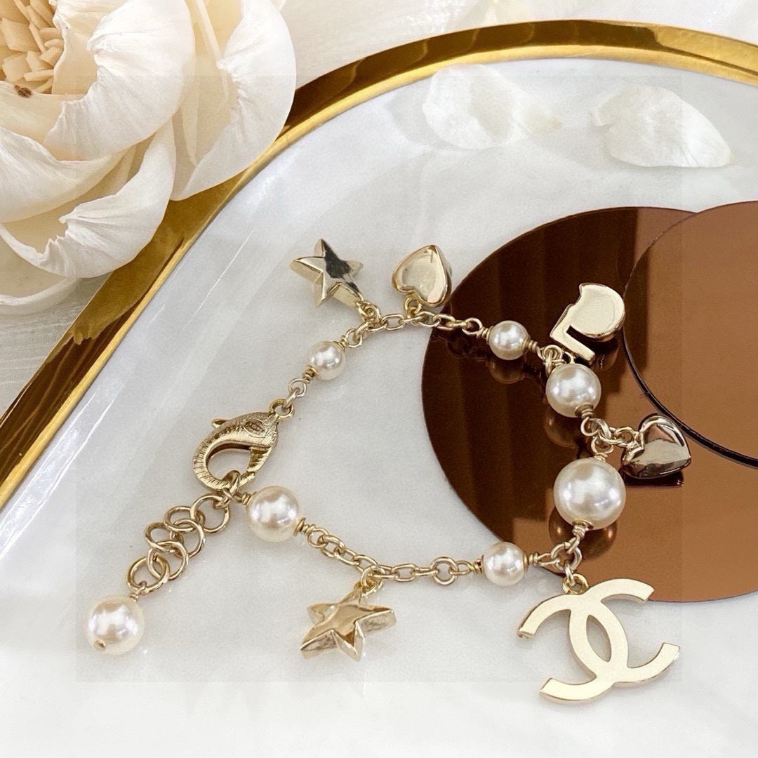 Letter Bracelet in Polished Metal-Tone – Design 003 main product view
