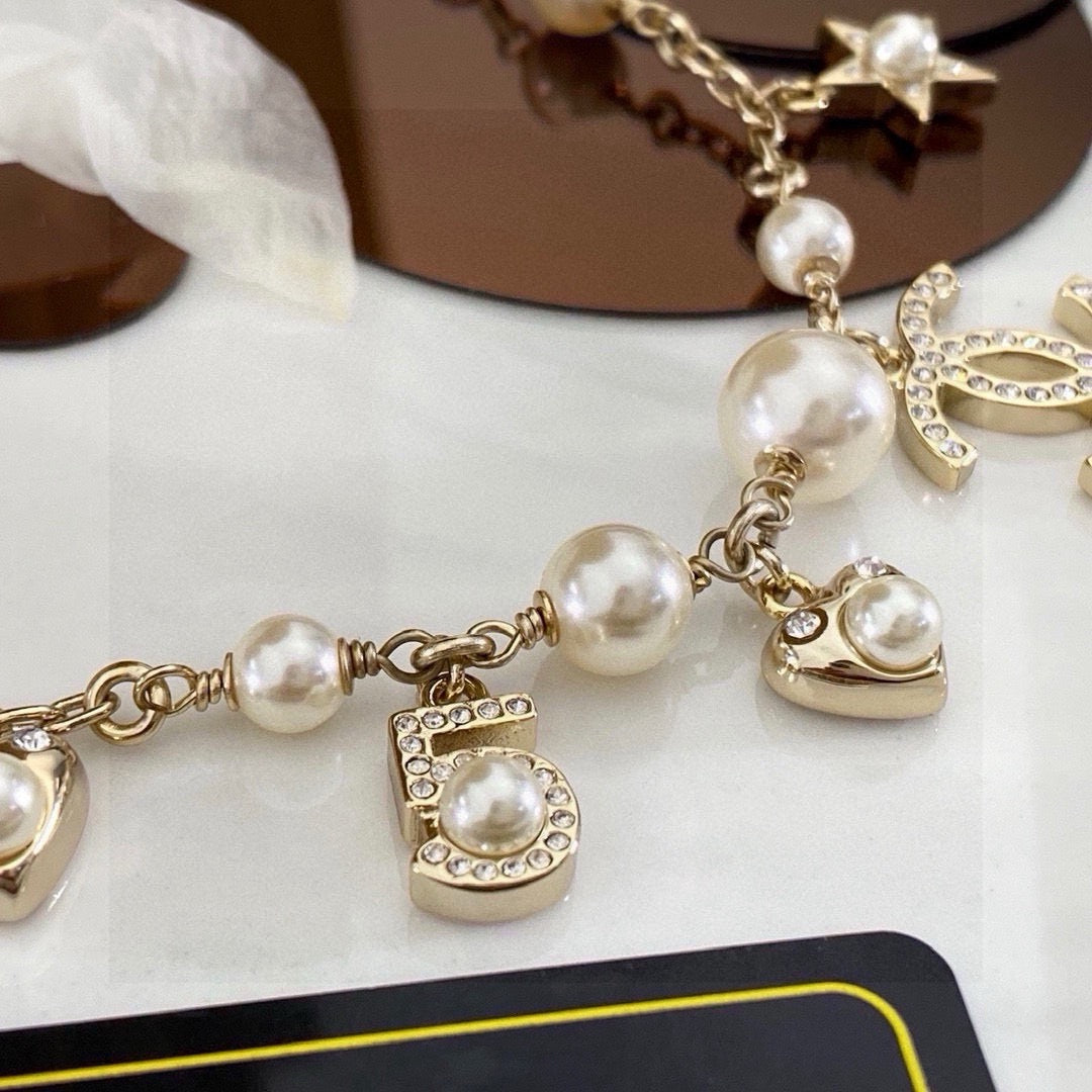 Letter Bracelet in Polished Metal-Tone – Design 003 side detail