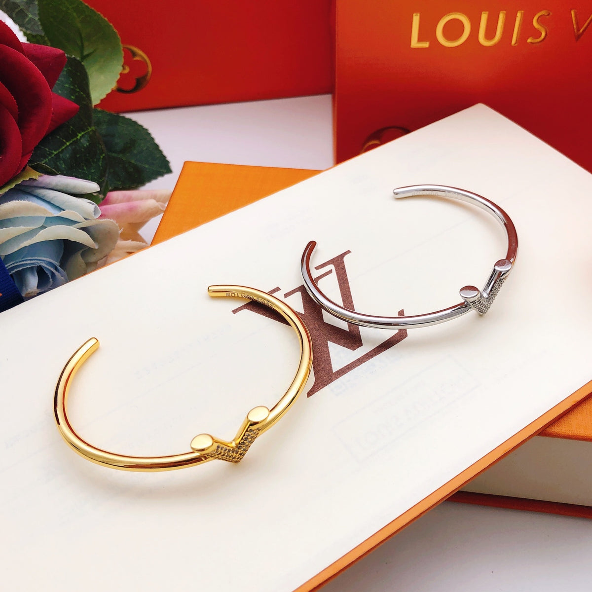 Geometric Emblem Bangle in Gold-Tone – Design 010 front product view