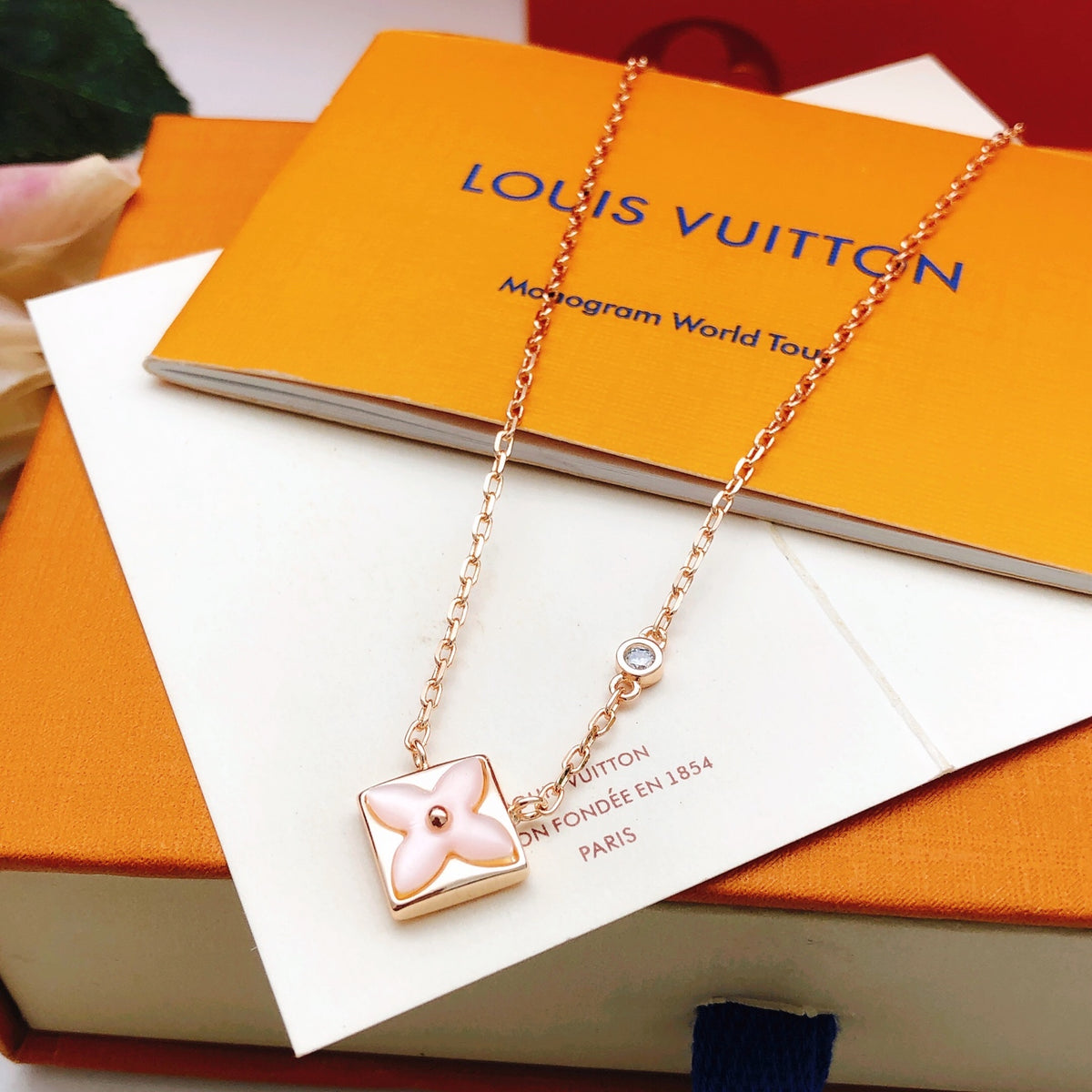 Geometric Emblem Pendant Necklace in Rose-Gold-Tone – Rose Gold Detail – Design 009 close-up detail