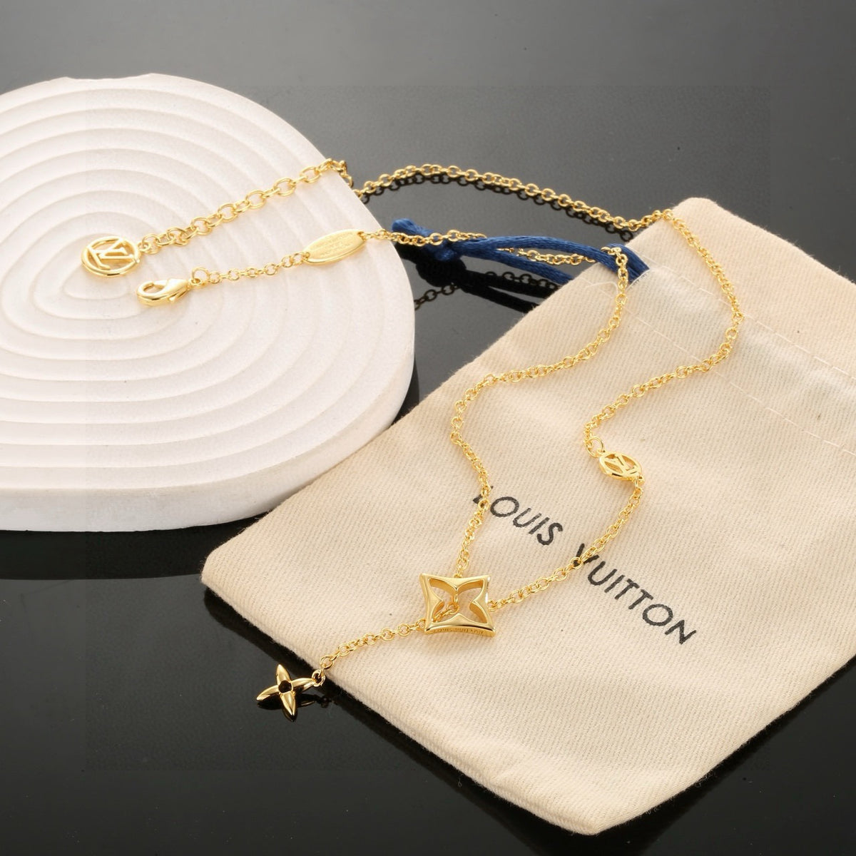 Clover Pendant Necklace in Polished Metal-Tone – Clover Detail – Design 004 front product view