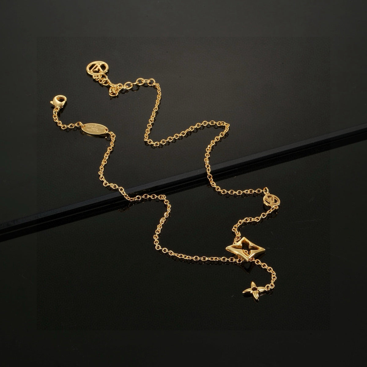 Clover Pendant Necklace in Polished Metal-Tone – Clover Detail – Design 004 main product view