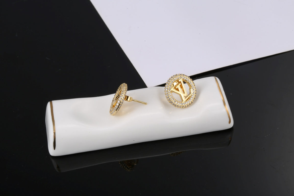 Letter Emblem Brooch in Polished Metal-Tone – Design 003 main product view