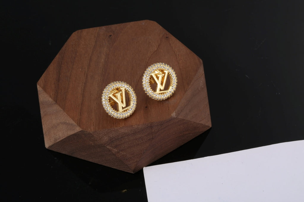 Letter Emblem Brooch in Polished Metal-Tone – Design 003 front product view