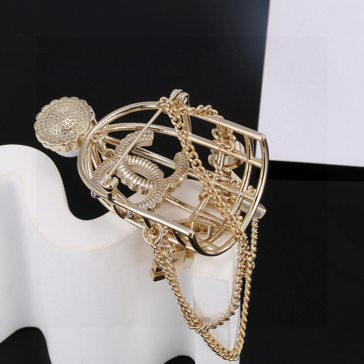 Double-C Emblem Brooch in Polished Metal-Tone – Design 022 side detail
