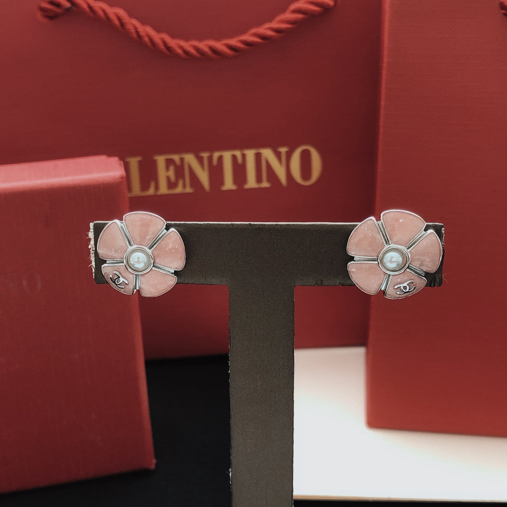 Camellia Stud Earrings in Gold-Tone – Camellia Detail – Design 004 detail view