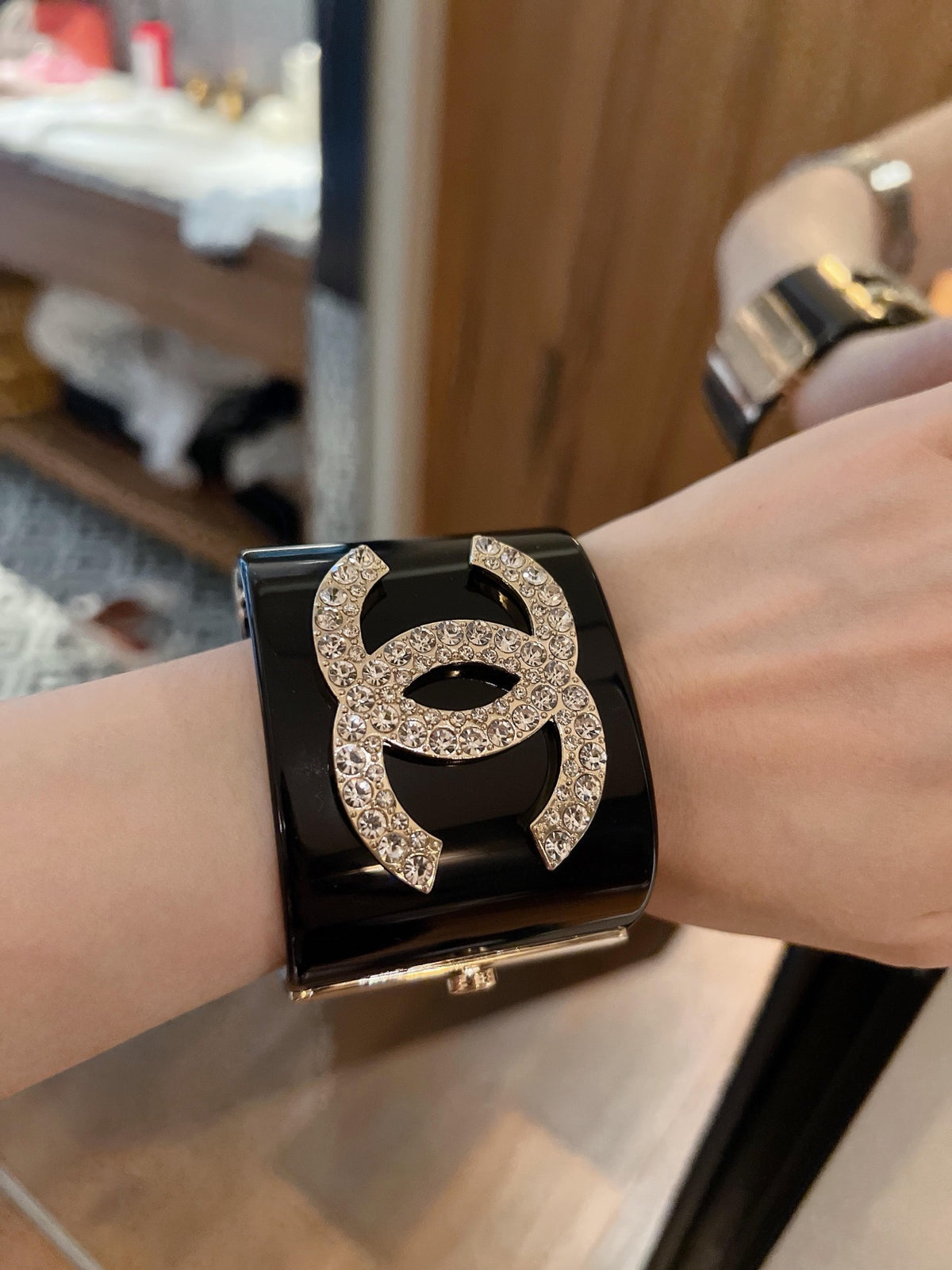 Signature Emblem Bangle in Gold-Tone – Black Detail – Design 004 front product view