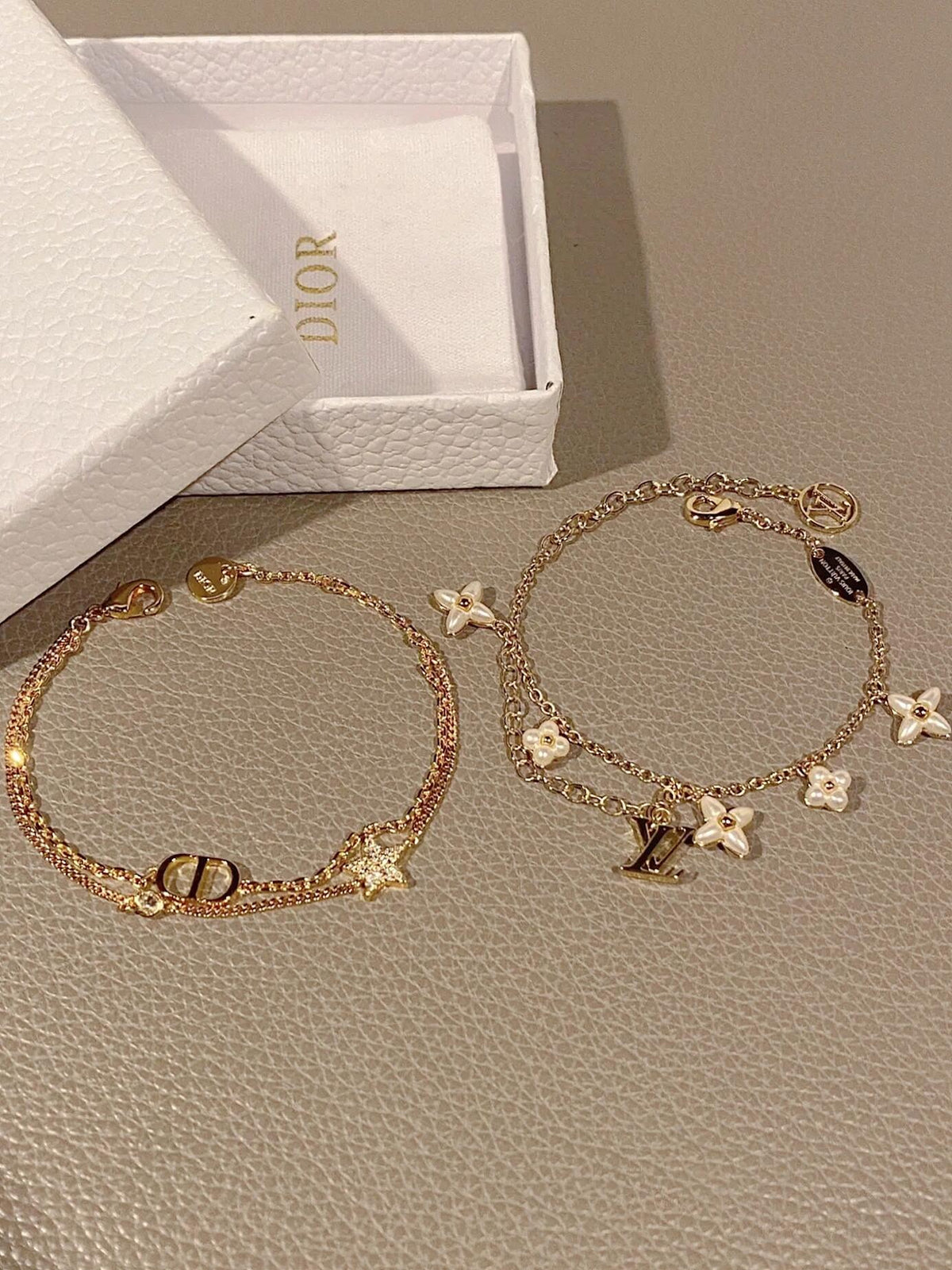 Floral Bracelet in Rose-Gold-Tone – Rose Gold Detail – Design 002 main product view