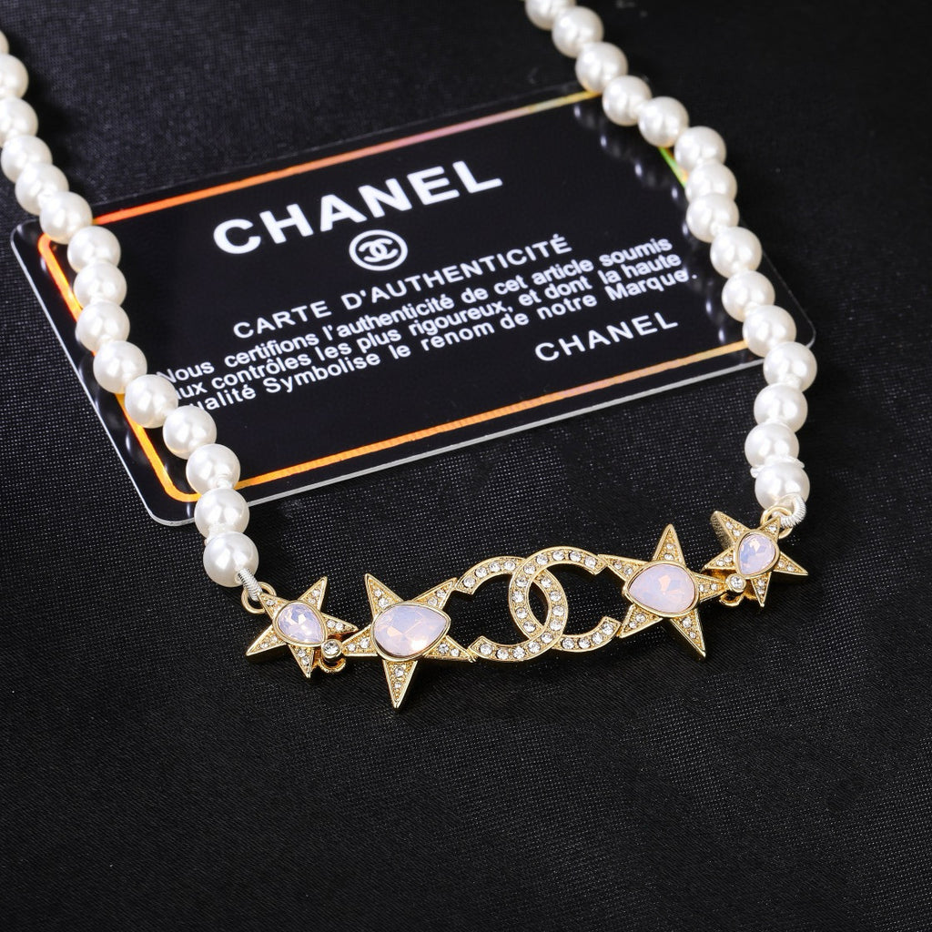 Double-C Emblem Pendant Necklace in Gold-Tone – Design 017 side detail