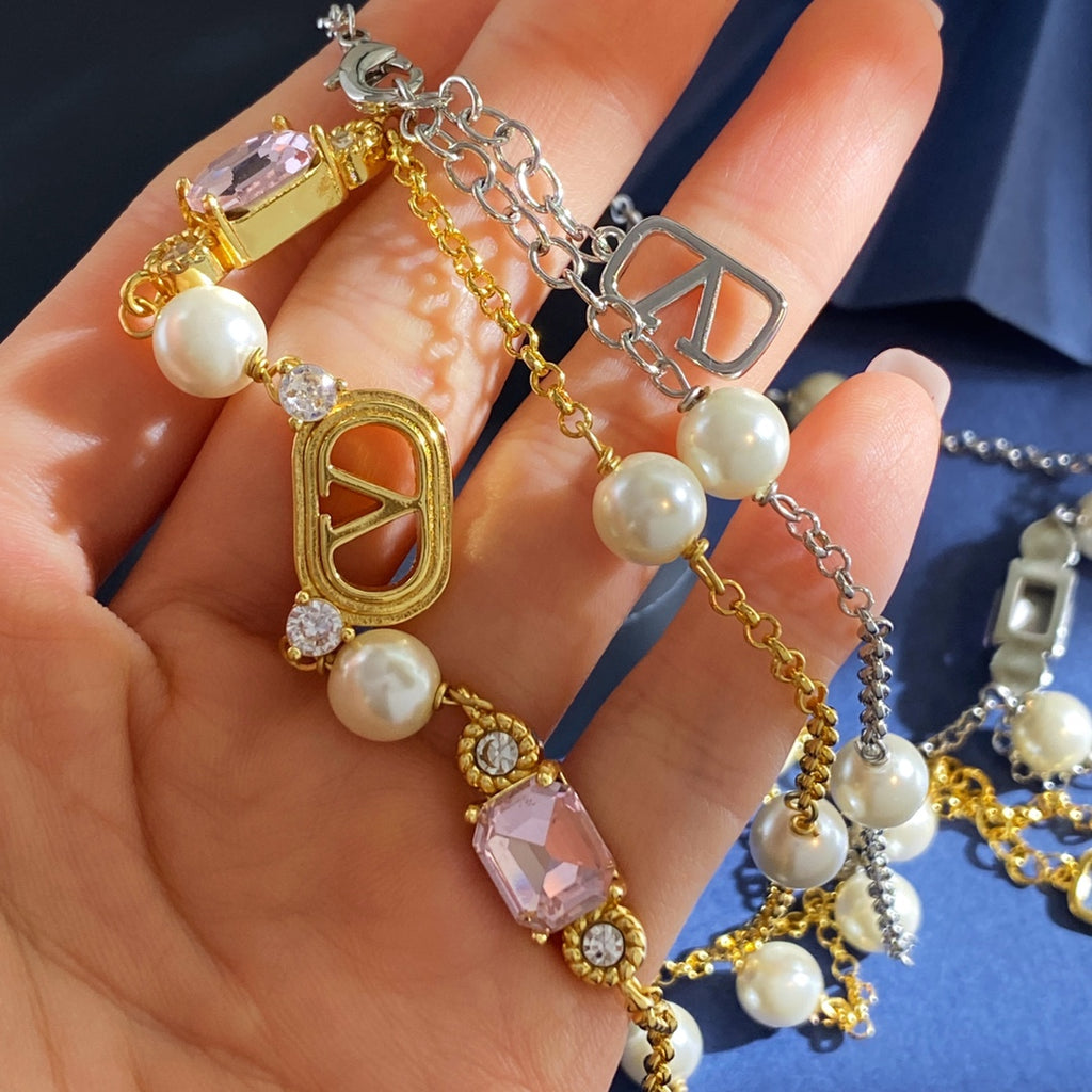 V Emblem Crystal-Accent Pendant Necklace – Pink detail view