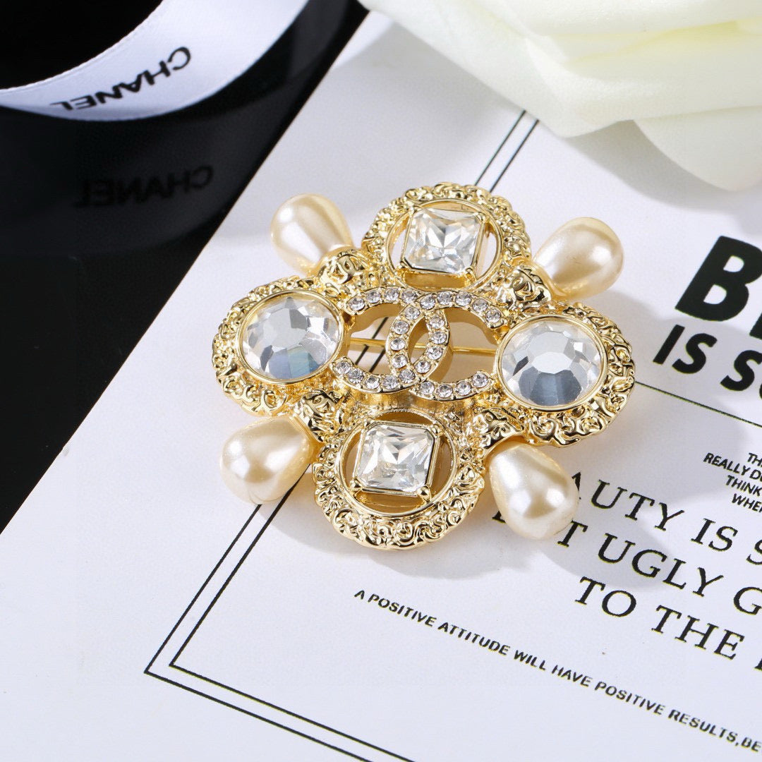 Signature Emblem Brooch in Polished Metal-Tone – Design 045 front product view