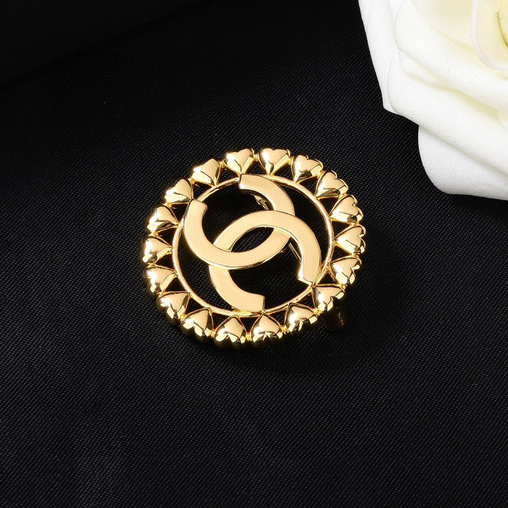 Double-C Emblem Brooch in Polished Metal-Tone – Design 060 front product view