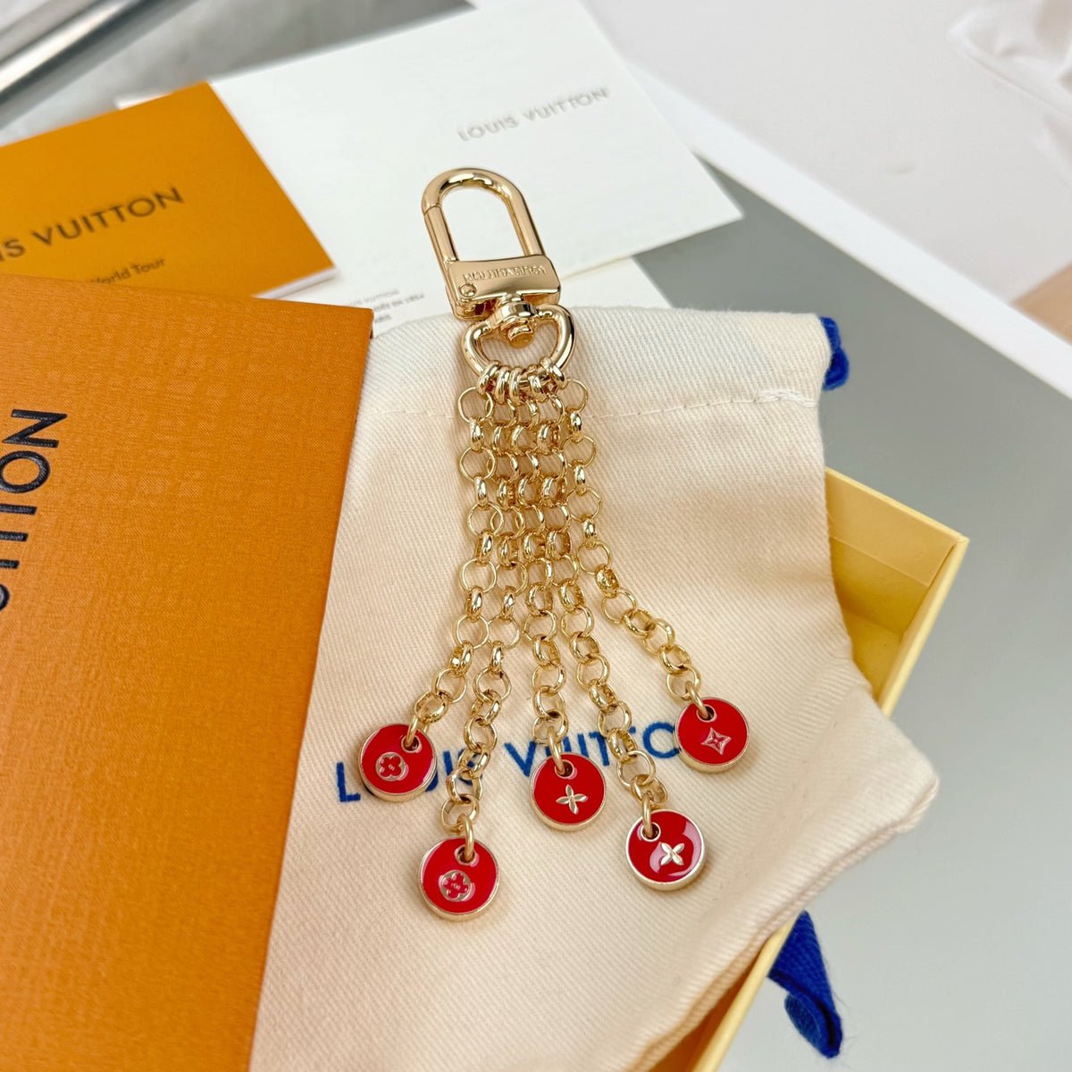 Floral Keychain – Design 006 detail view