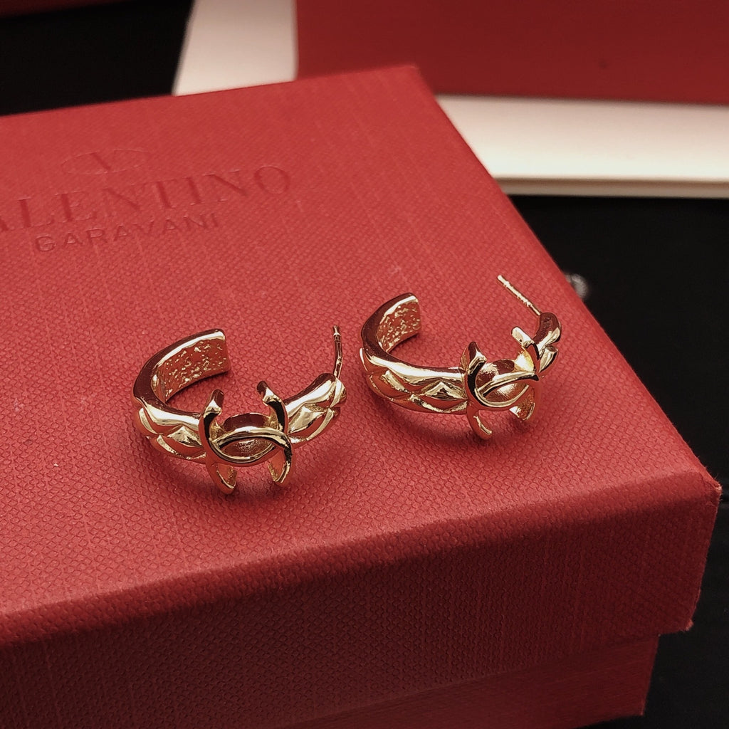 Signature Emblem Statement Earrings in Gold-Tone – Design 020 side detail