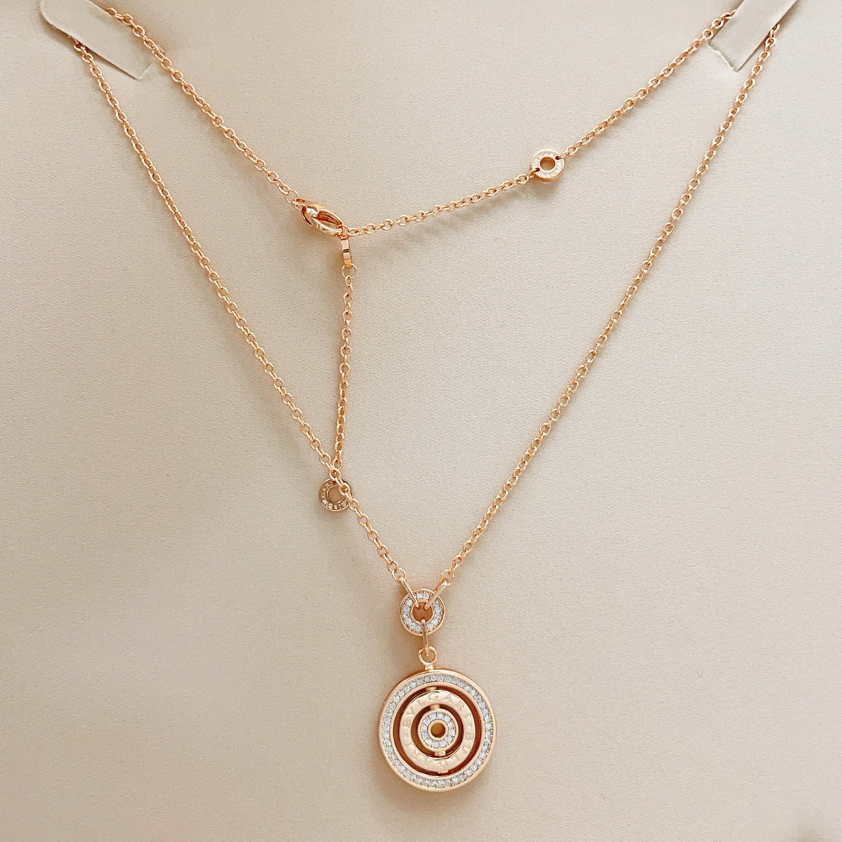 Geometric Emblem Pendant Necklace in Rose-Gold-Tone – Rose Gold Detail – Design 003 close-up detail