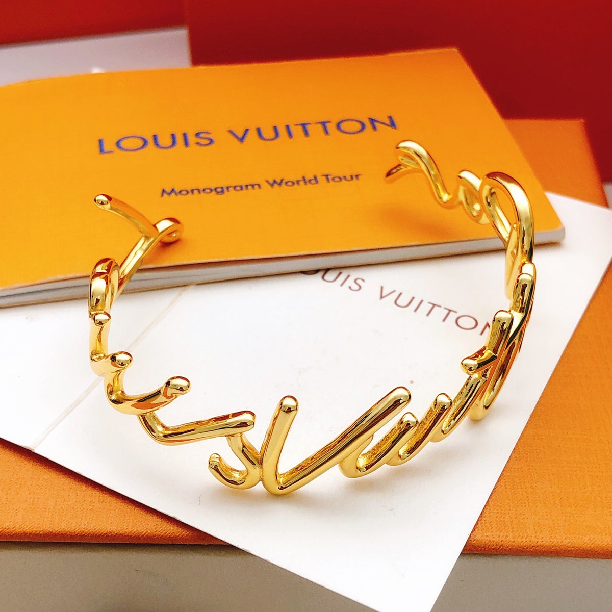Geometric Emblem Bangle in Gold-Tone – Design 006 side detail