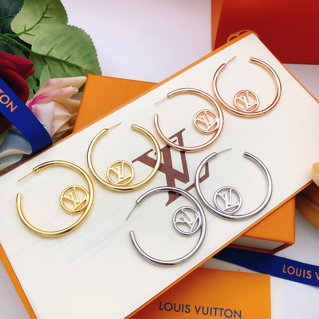 Round Statement Earrings in Gold-Tone – Design 003 close-up detail