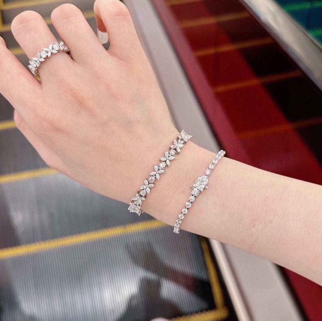 Floral Bracelet in Polished Metal-Tone – Crystal Detail – Design 04 close-up detail