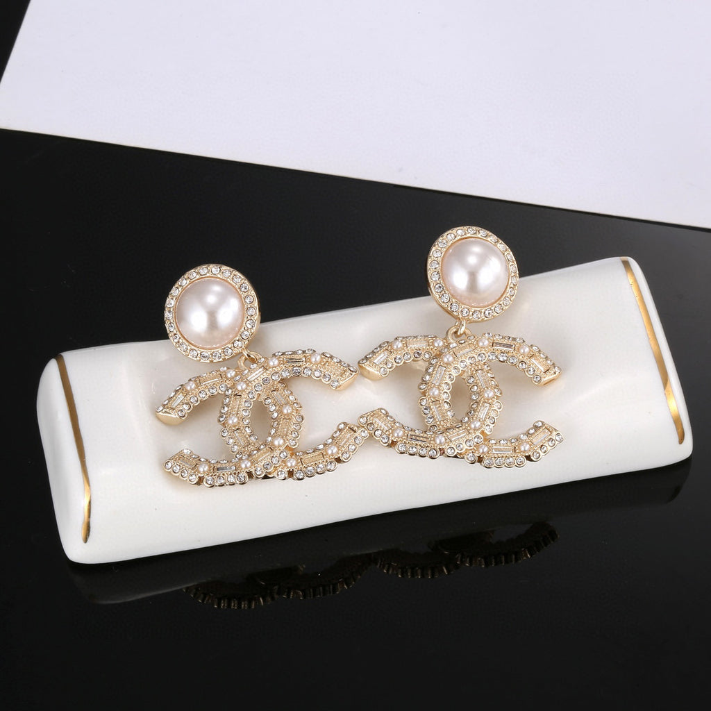Double-C Emblem Pearl-Detail Stud Earrings – Pearl Detail main product view