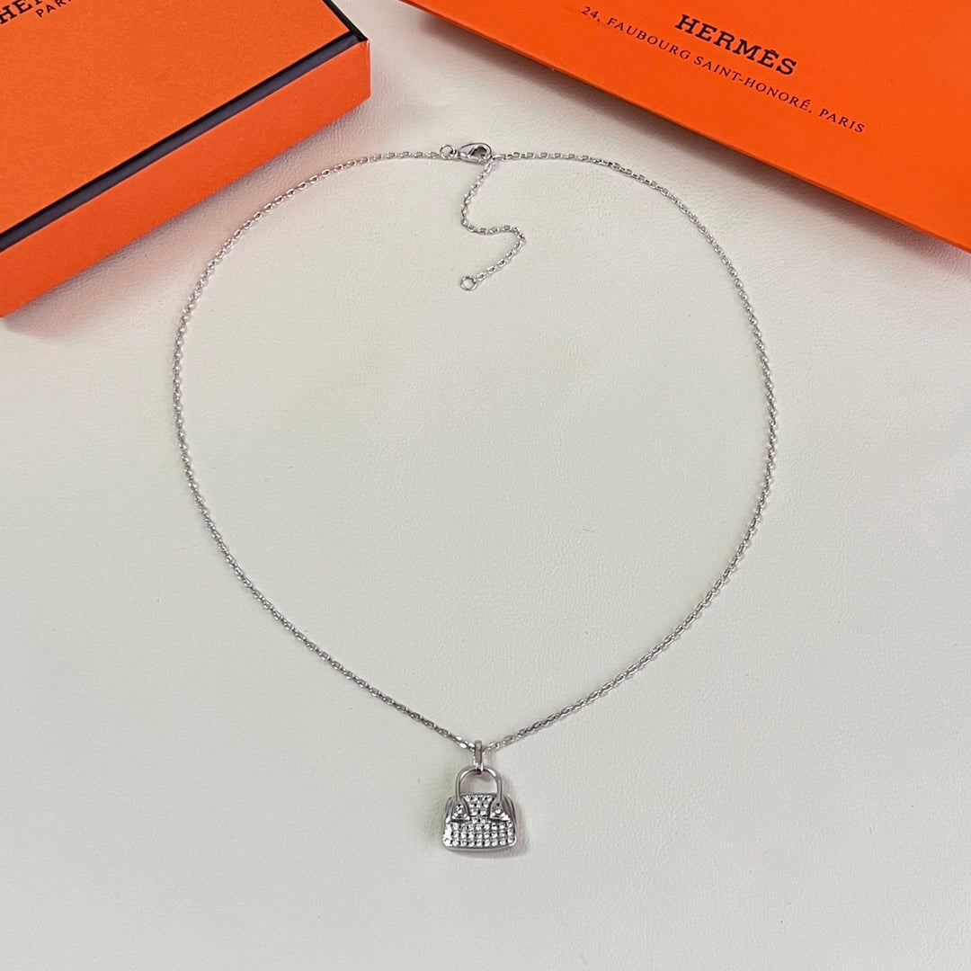 Horse Pendant Necklace in Polished Metal-Tone – Design 005 close-up detail