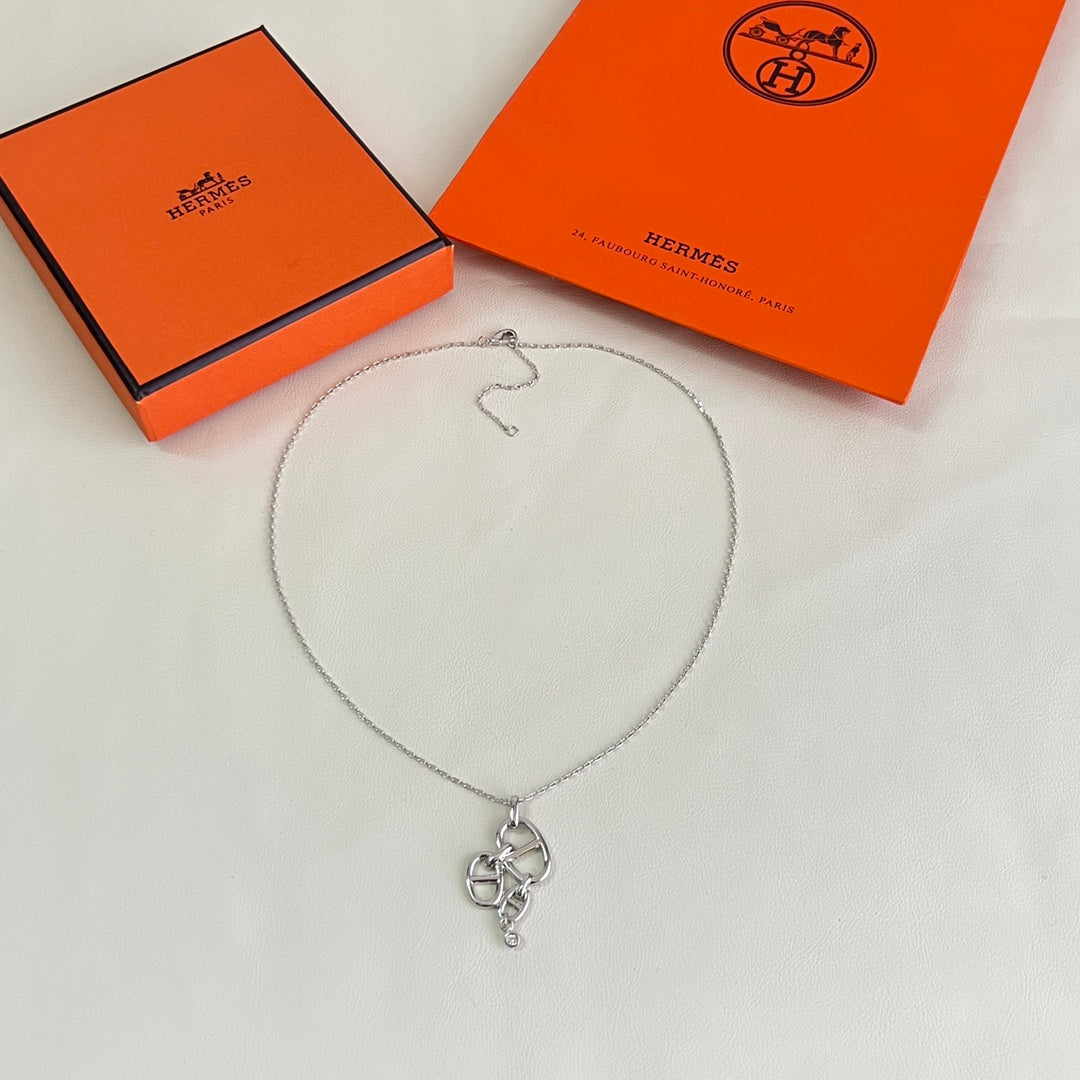 Toggle Pendant Necklace in Polished Metal-Tone – Toggle Detail – Design 012 front product view