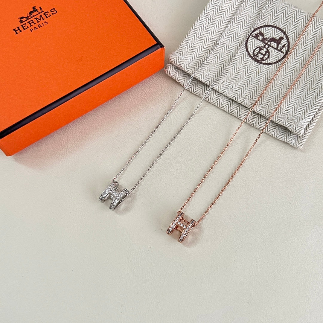 Horse Pendant Necklace in Polished Metal-Tone – Design 012 detail view