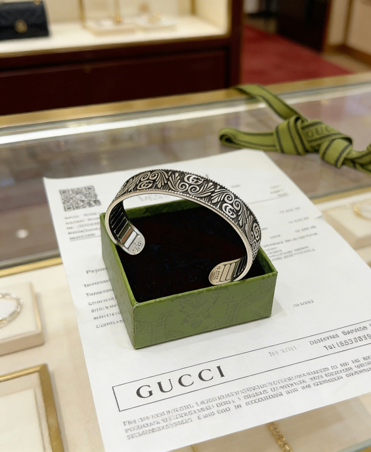 Double-G Emblem Bangle in Polished Metal-Tone – Design 013 front product view