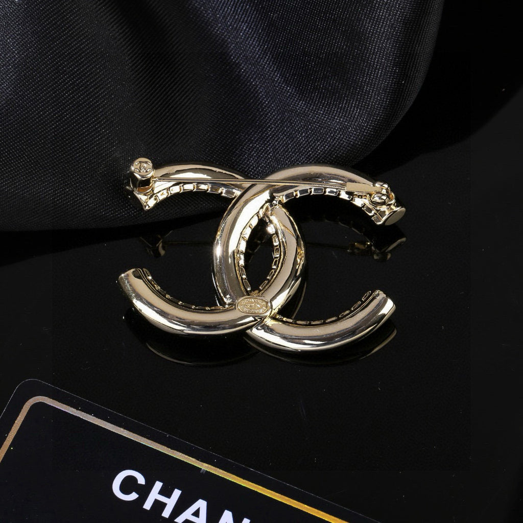 Signature Emblem Brooch in Polished Metal-Tone – Design 008 main product view