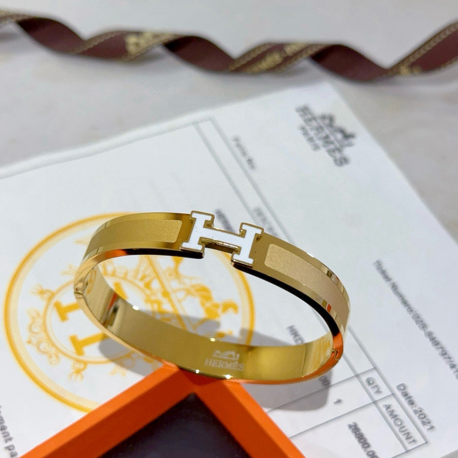Horse Bangle in Gold-Tone – Design 017 main product view