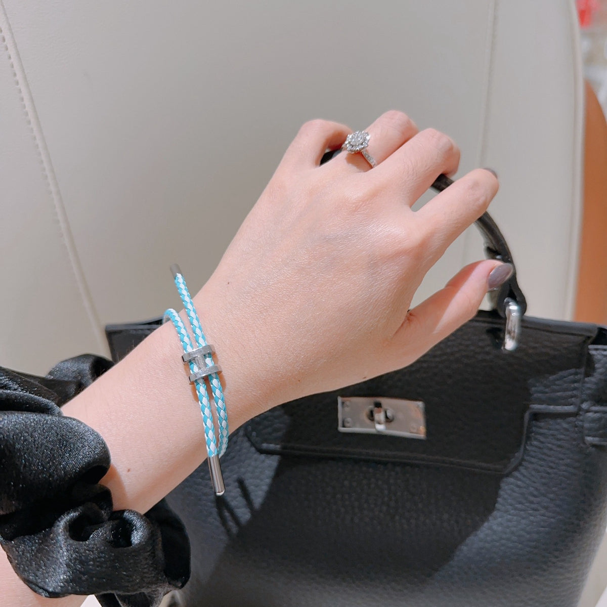 Horse Braided Bracelet in Gold-Tone – Design 002 detail view