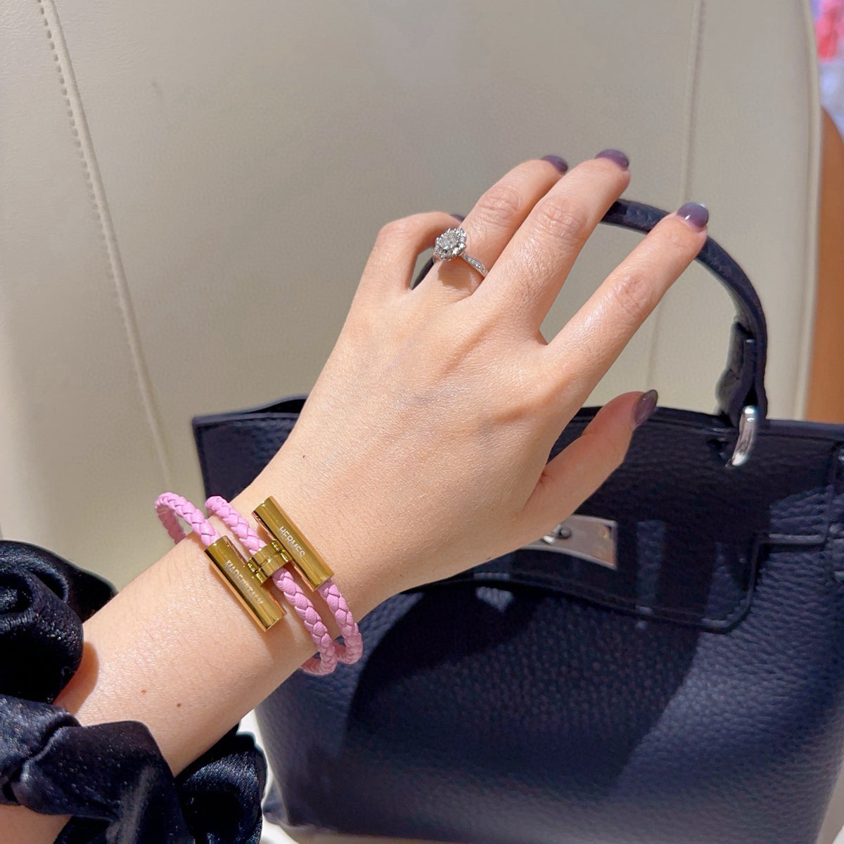 Horse Braided Bracelet in Silver-Tone – Braided Detail – Design 003 detail view