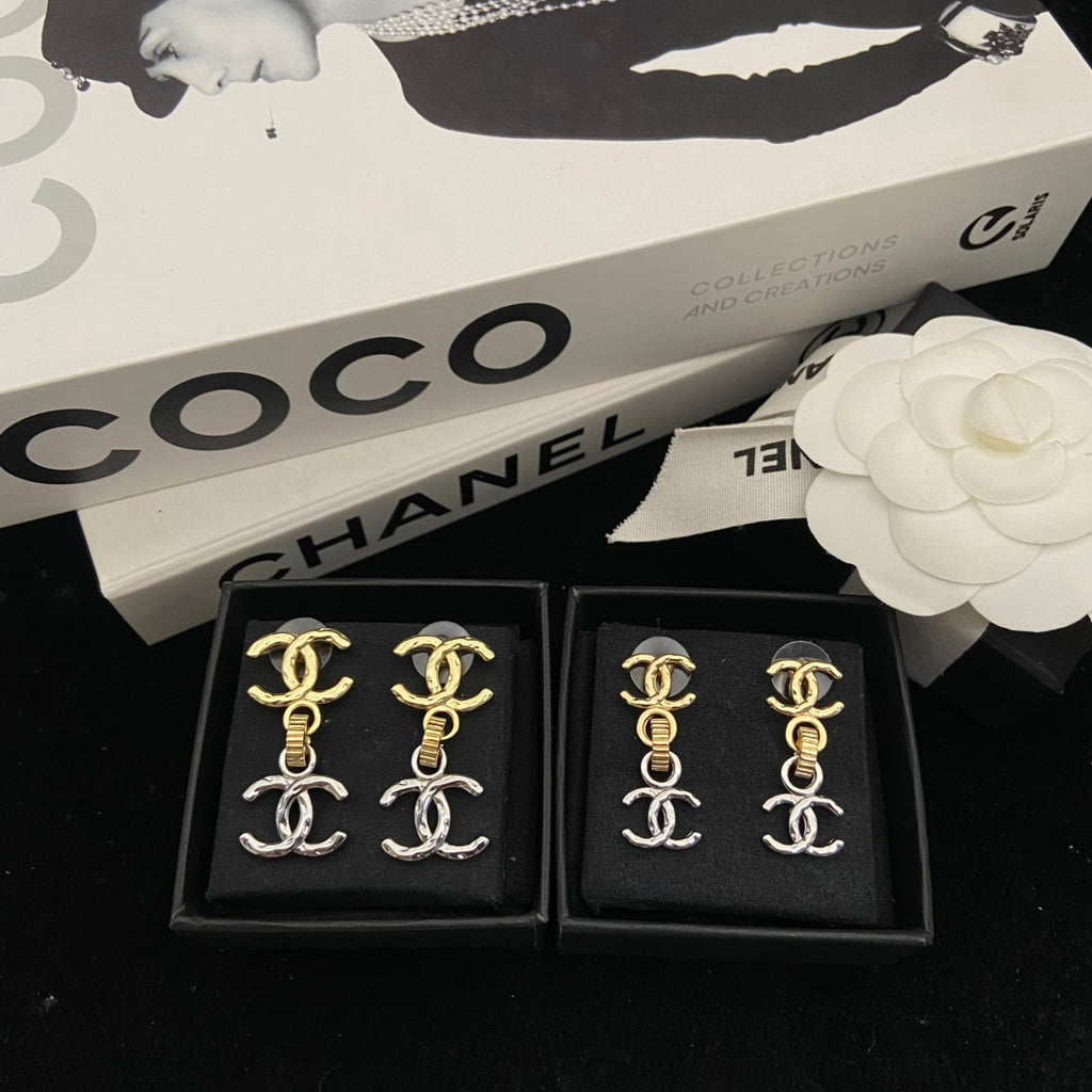 Double-C Emblem Stud Earrings in Polished Metal-Tone – Design 204 main product view