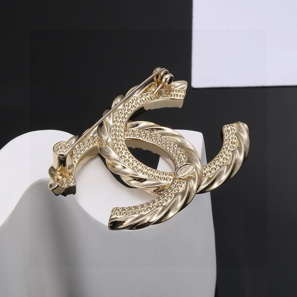 Signature Emblem Brooch in Polished Metal-Tone – Design 017 side detail