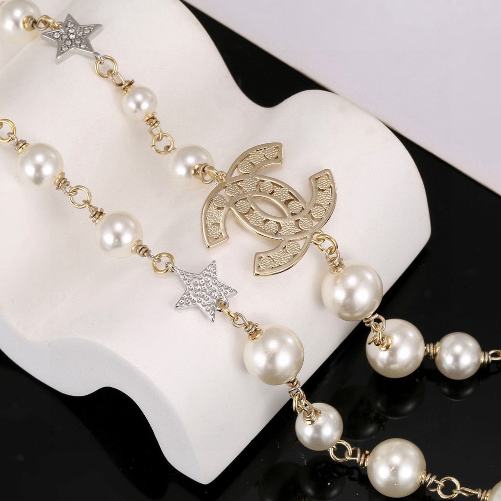 Double-C Emblem Pearl-Detail Pendant Necklace – Pearl Detail – Design 034 side detail