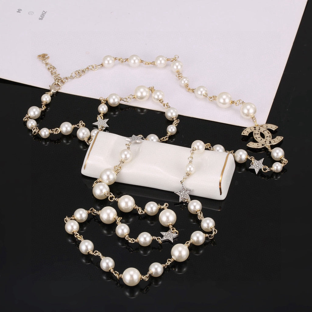 Double-C Emblem Pearl-Detail Pendant Necklace – Pearl Detail – Design 034 close-up detail