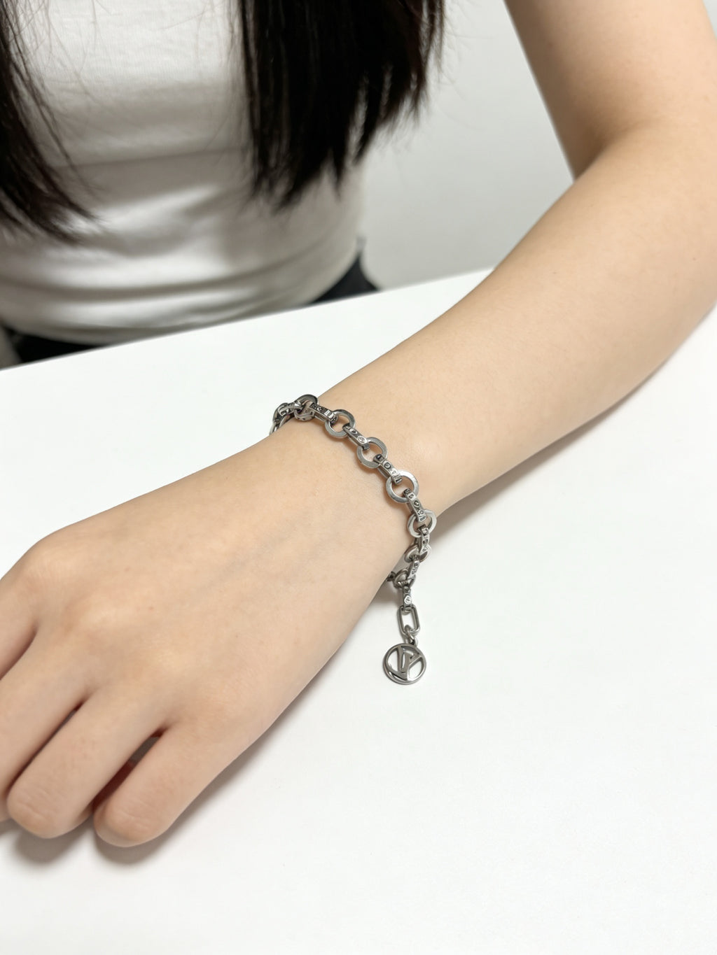 Chain Bracelet in Silver-Tone – Design 003 styled product view