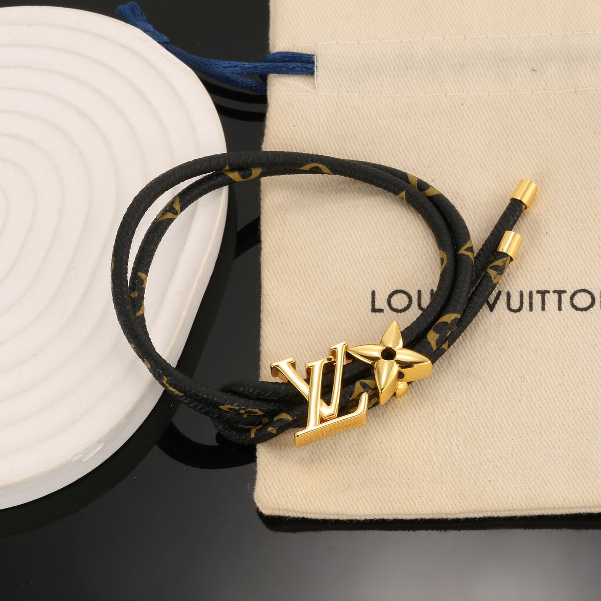 Geometric Emblem Leather-Detail Bracelet – Leather Detail – Design 008 close-up detail