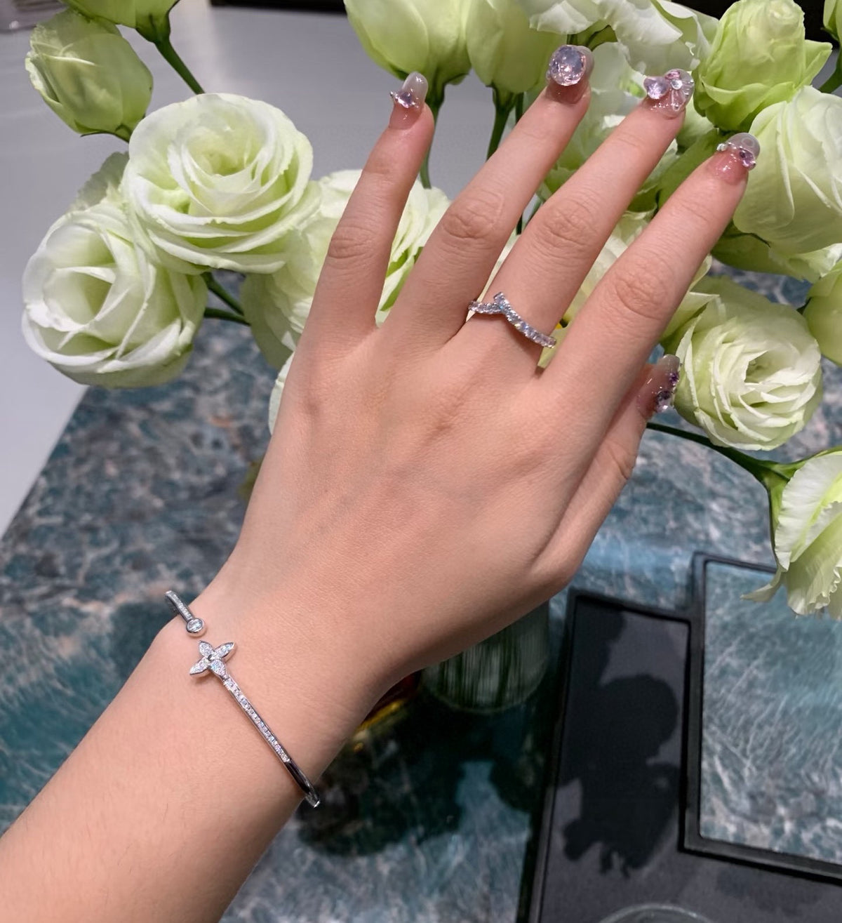 Clover Bangle in Polished Metal-Tone – Clover Detail – Design 010 main product view