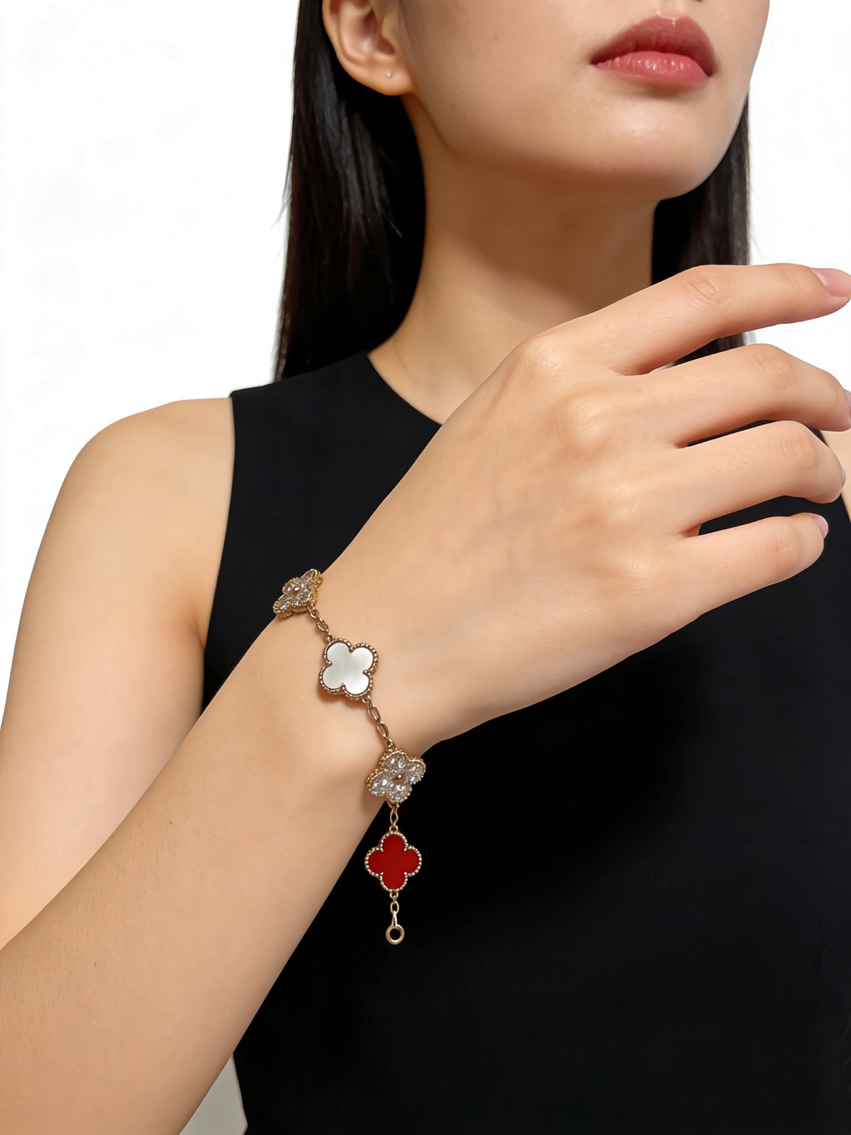 Clover Bracelet in Polished Metal-Tone – Multicolor – Design 19 detail view
