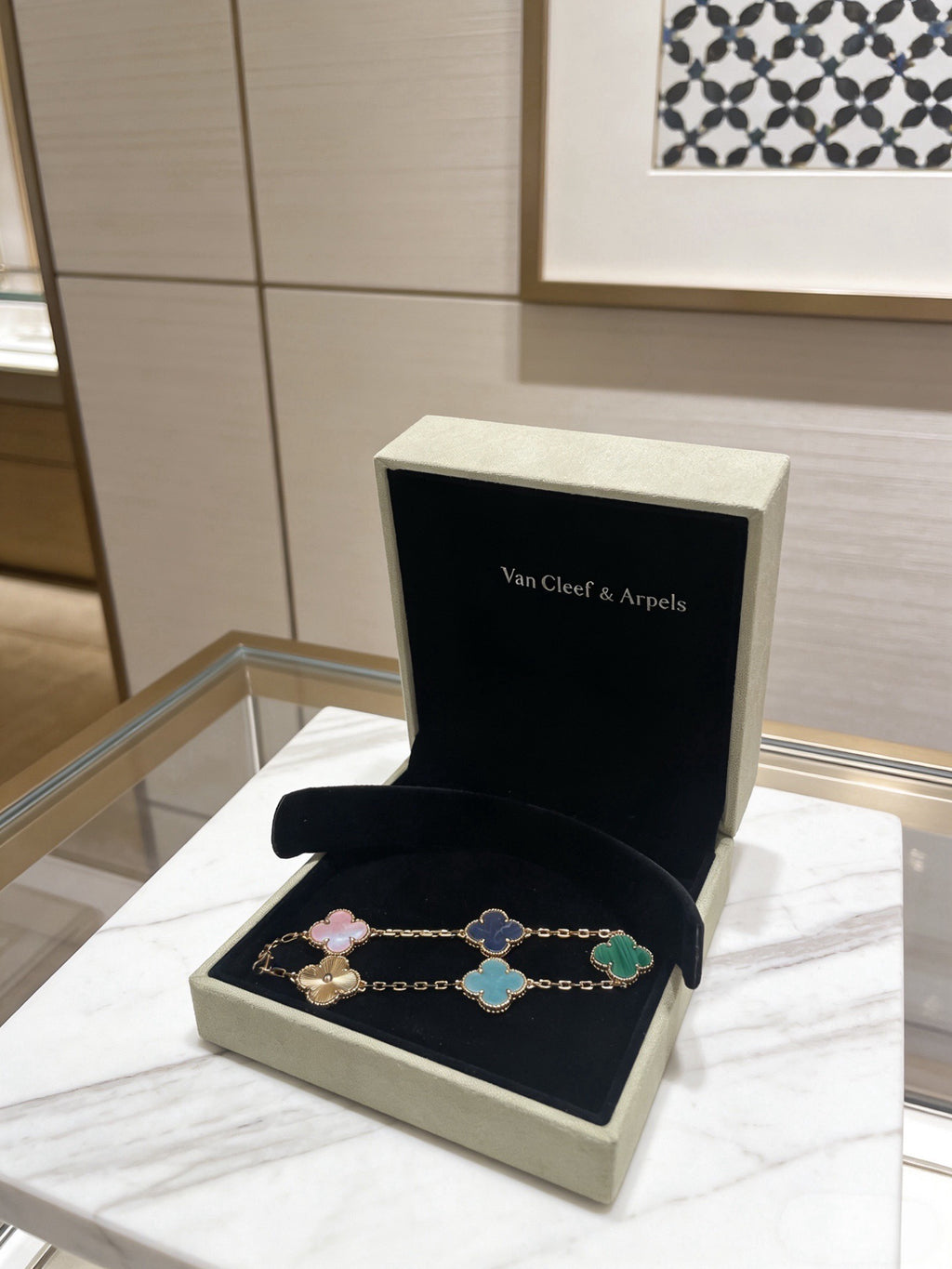 Clover Bracelet in Polished Metal-Tone – Multicolor – Design 04 main product view