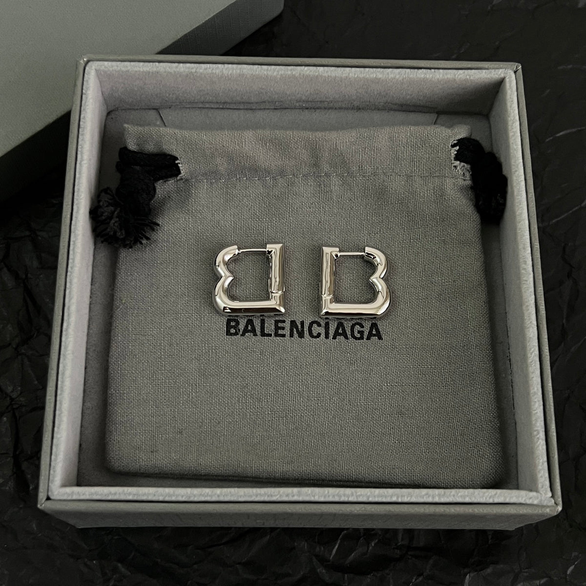 Ring Motif Statement Earrings in Polished Metal-Tone – Design 003 close-up detail