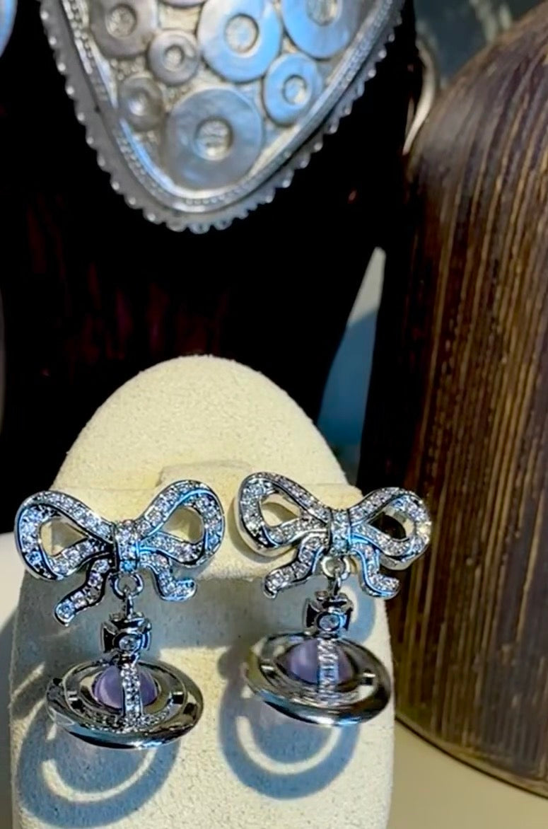 Orb Jewelry Accessory in Polished Metal-Tone – Design 031 close-up detail