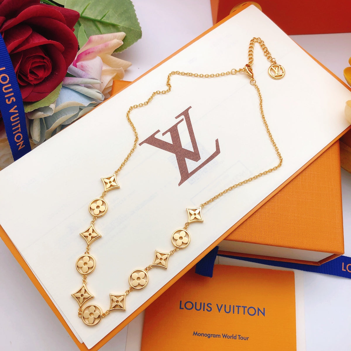 Geometric Emblem Pendant Necklace in Gold-Tone – Design 047 side detail