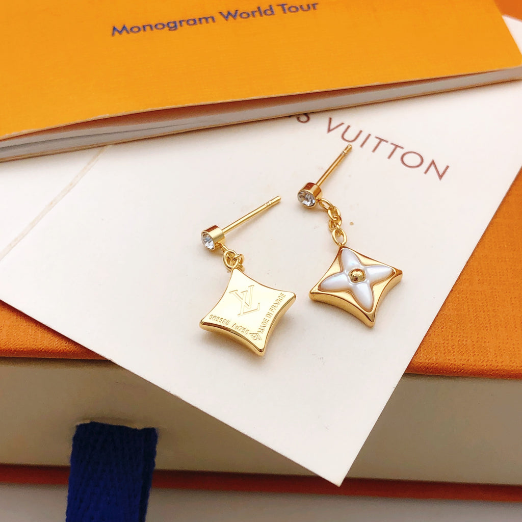 Geometric Emblem Stud Earrings in Gold-Tone – Design 026 detail view